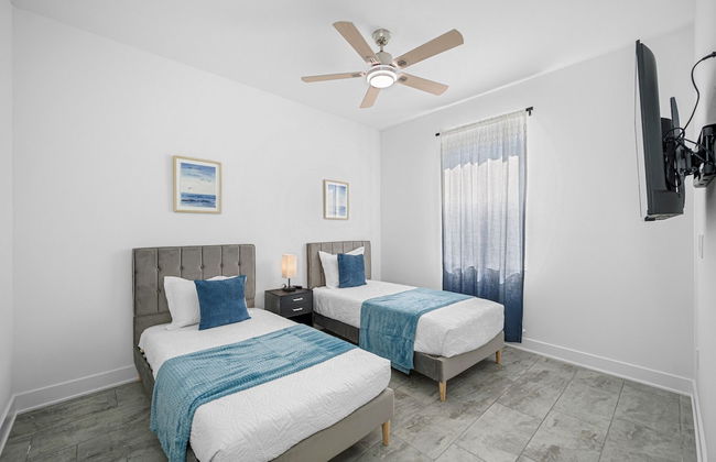 Luxury Modern Villa w/ Pool, Jacuzzi & Amenities! - Foto 2