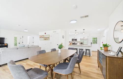 The Ransom Estate 9BR Oasis Near WFU & Reynolda - Foto 2