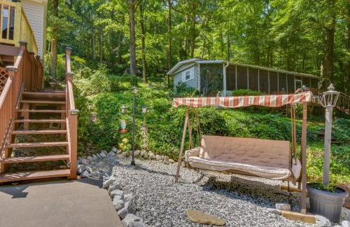Lakefront Fair Play Vacation Rental, Pets Welcome! - Foto 21