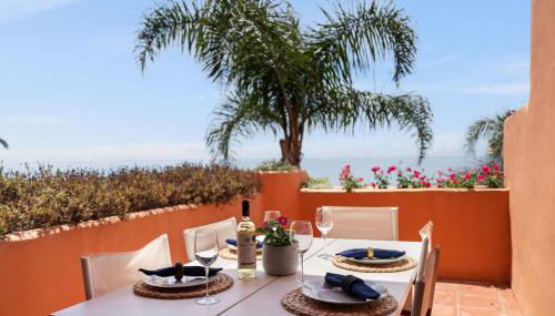 Exclusive 1 line Beach Apartment in Marbella with Panoramic Views - Foto 2
