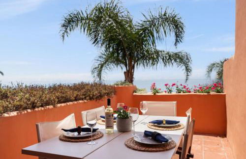 Exclusive 1 line Beach Apartment in Marbella with Panoramic Views - Foto 2