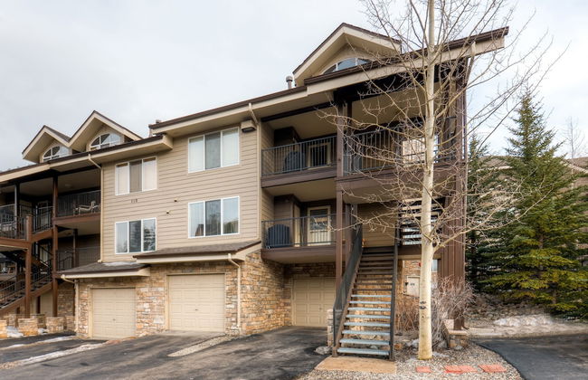 Bay Club Town Homes by CRMR - Foto 41