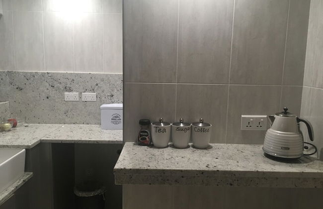 2 Bedroom Executive & Holiday Suburban Home - Foto 8