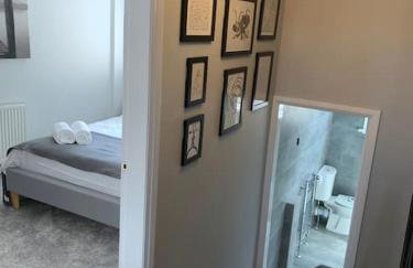 3 Bedroom apartment in Harborne - Photo 16