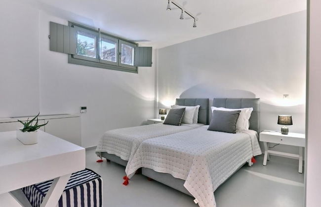 Empire Luxury Villas - Photo 9