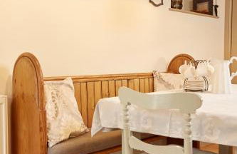 Chapel Cottage Set in a private courtyard in central location with 2 parking spaces - Foto 18