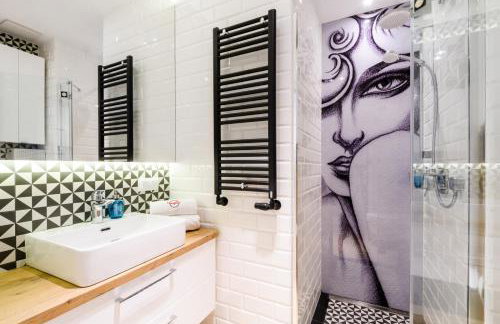 West Side Apartment - Photo 5