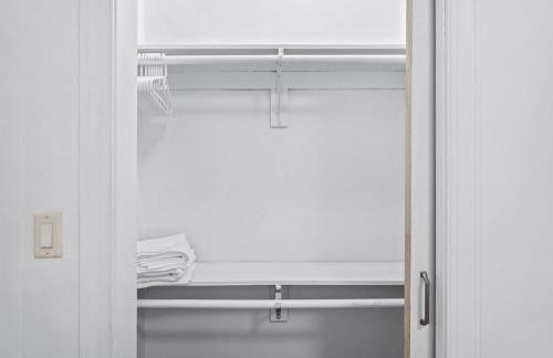 Modern Haven Near PATH NYC in 20 mins 12 PPL - Foto 19