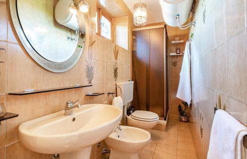 2 Bedroom Awesome Home In Priocca - Foto 24