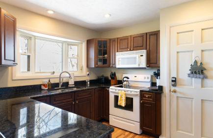 Deck w/ Forest Views, Ping Pong Blue Ridge Mtn Escape Ash Vale by Avantstay - Foto 26