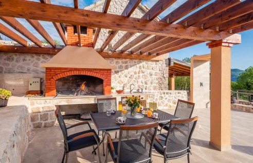 3 Bedroom Amazing Home In Vid - Foto 4