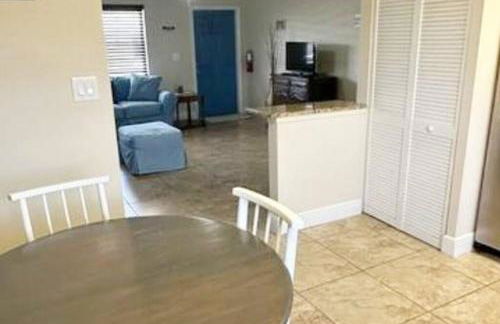 Waterfront corner 2/1 Apt - Foto 22