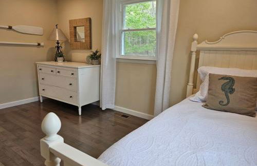 Stay a While in Niantic, Comfort by the Coast - Foto 10