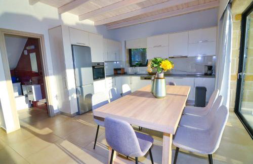 Paleokastro Villas with Private Heated Pool, Top Views - Next To Center - Top WiFi - Foto 35