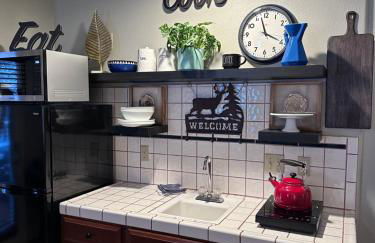 YoBee! Park Reservation Included! Heart of Yosemite - Homey Studios and Breakfast - Foto 49