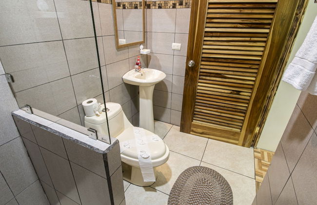 Cabañas Rio Escondido - Foto 53