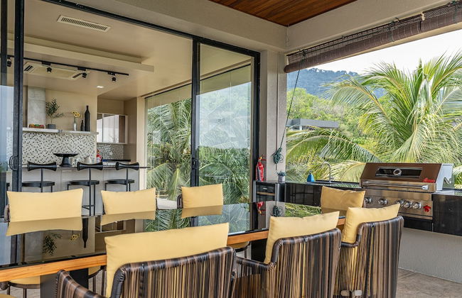 White Monkey Villa - Private Pool & Jacuzzi - Foto 79