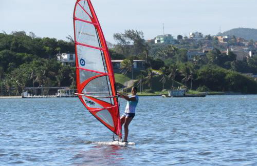 Cabo Frio Aluguel de Temporada Apartamento Inteiro Praia do Forte Centro Ótimo para famílias de até 6 pessoas - Foto 24