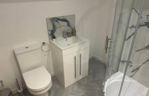 Newly constructed 3 bed town house next to the canal with Private Car Park - Foto 12