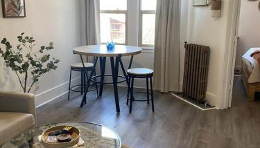 Unit 210 The Newest Boutique Stay at The George - Foto 4