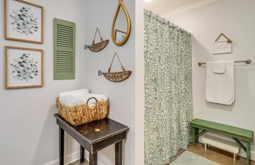 Riverfront Retreat with Fire Pit and Deck - Foto 22