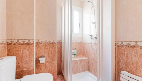 Piscina, terraza, espaciosa y buena energía - Foto 3, towels, Shower