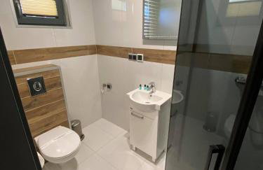 Osada Skoczkowo komfortowe domki z prywatnymi wannami hot-tub nad jeziorem- sauna- balia- prywatny staw wędkarski - Foto 55