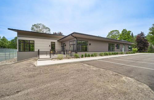 Harbor Springs Condo with Fireplace Near Skiing! - Foto 33