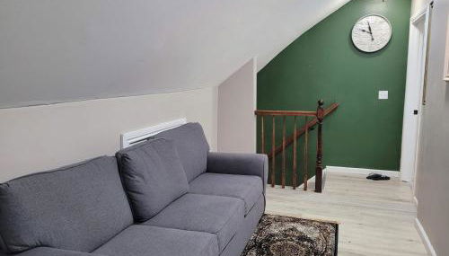 Brand new house with private bath in each room - Photo 5