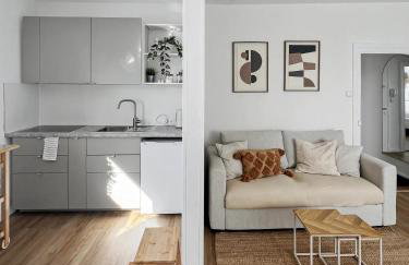 MEGHA Living - 2 Zimmer Appartments mit Küche - Zentral - Foto 63