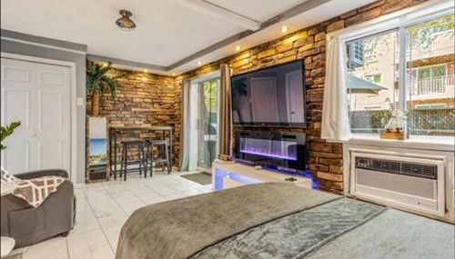 Private Studio Suite with Separate Entrance & Backyard, Quiet Brooklyn Stay - Foto 1