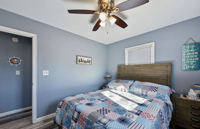 Waterfront Beach House - Photo 6