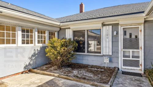 Charming Oceanfront Beach House by RedAwning - Foto 5