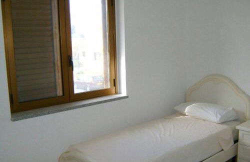 Caulonia, 2 bed 1st Floor Apartment Close To Beach - Foto 4