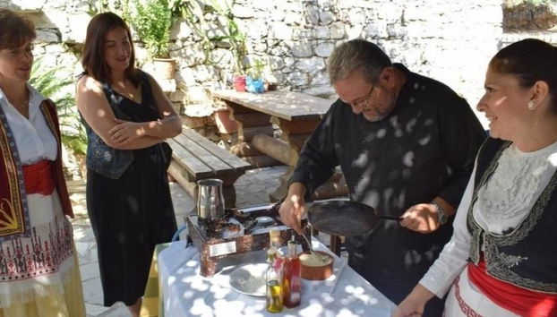 Traditional Cretan Cooking Class - Private Tour - Foto 3