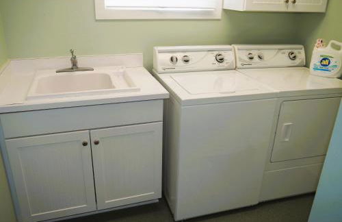 Sandhill House - Spectacular Lake Home with Toys! - Foto 27