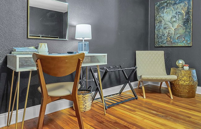 The Mod Poppy Large Home 10 Minutes From it all - Foto 53