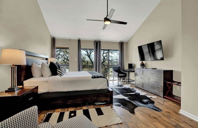 Luxury Riverfront Condo 1 BLK to Schlitterbahn! - Foto 8