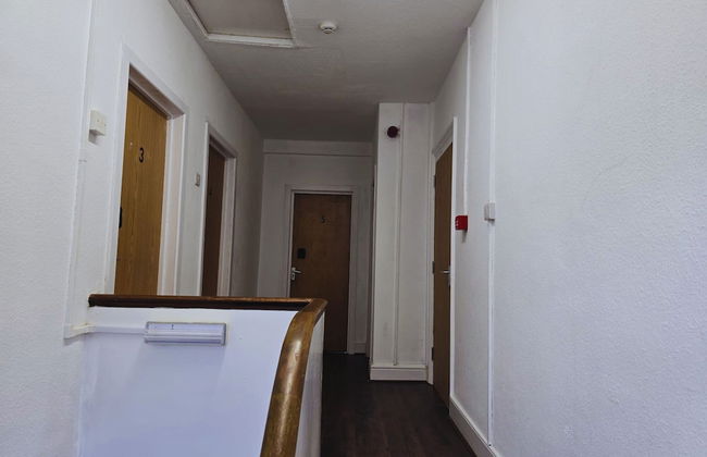 PRIVATE ROOMs In TOWN CENTRE FREE PARKING WIFI AND PATIO WITH AA STAY LTD - Foto 20