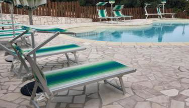 agriturismo gli olivastri -appartamento bel vedere con piscina ,solarium e vista mare,climatizzatore ,wifi - Photo 1