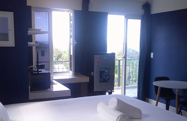 E&J Boutique Residences - Photo 41