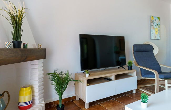 Sunny Tranquility With Pool - Foto 8