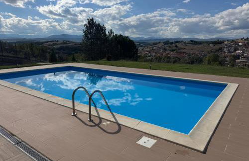 Luxury Villa Rafaela Οικογενειακή βίλα με ιδιωτική πισίνα, BBQ κ παιχνίδια Ιδανική για οικογένειες με παιδια - Foto 36