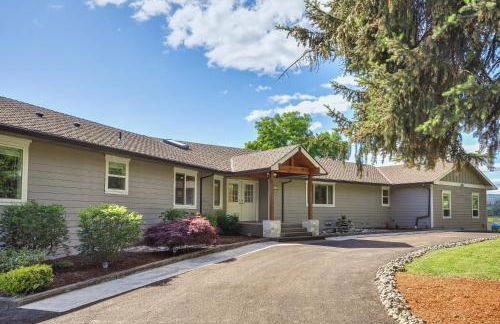 Portland Area Group Getaway Hot Tub and Views! - Foto 39