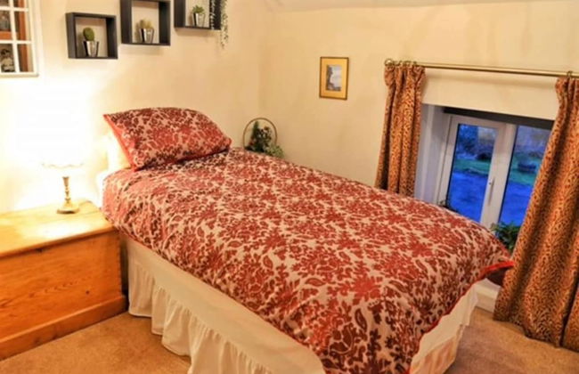 Cosy & Spacious Cottage in Scenic Village With Pub - Foto 3