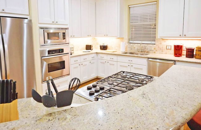 3Bdrm 3.5Bath 9Beds - Museum Parks Zoo - Foto 1