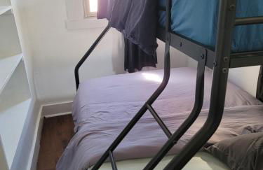 Two-Bedroom Home 25 min to NYC Free parking-UNIT-1 - Foto 18