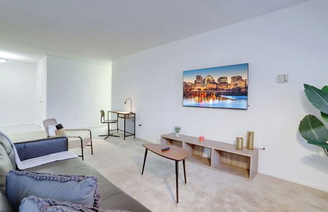 Crystal City Apt Close to Airport - Foto 25