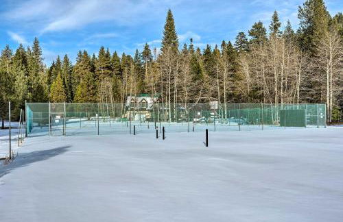 Pinecrest Retreat with Fireplace! - Photo 28