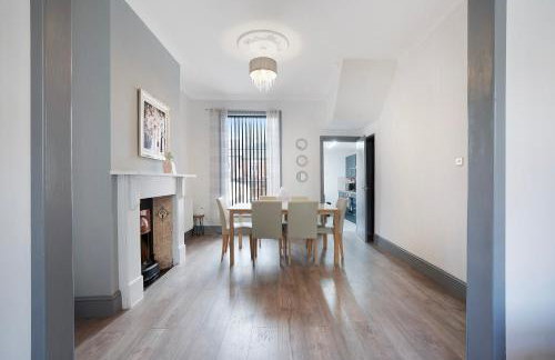 Family-Friendly 2BR Close to Durham City - Foto 8